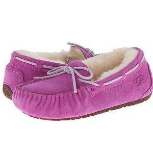 Ugg Australia Dakota Magenta Pink Moccasin 1